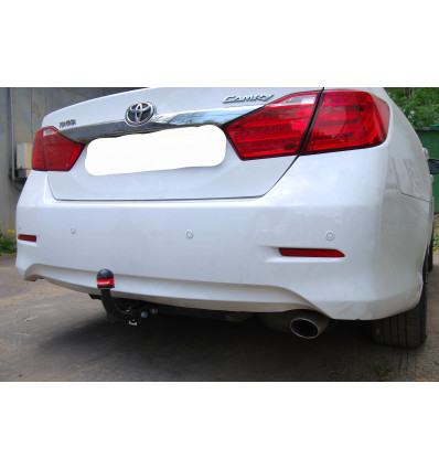 Фаркоп Bosal 3056-A Toyota Camry седан 2006-2011