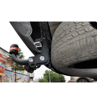 Фаркоп Bosal 6741-A Kia Sorento 2009-2012