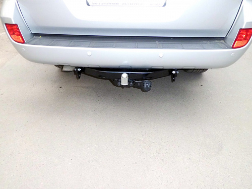 Фаркоп Bosal 3092-F Toyota Land Cruiser 200 4x4 2007-
