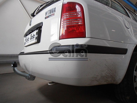 Фаркоп оцинкованный Galia S087A для Skoda Octavia седан, купе, универсал, Volkswagen Golf IV универсал 1997-2005