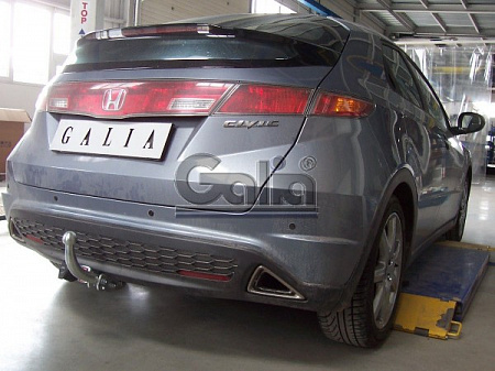 Фаркоп оцинкованный Galia H082A для Honda Civic хетчбек 5 дверей 2005-2012