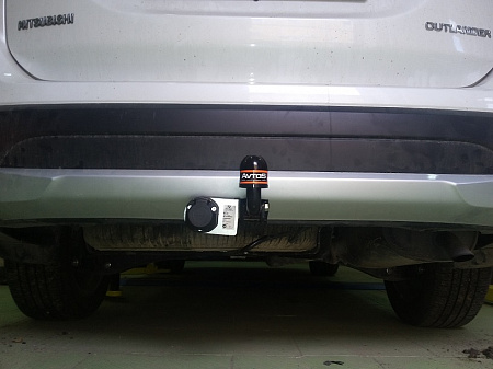 Фаркоп AvtoS MI 21 для Mitsubishi Outlander XL 2007-2012, Citroen C-Crosser 2007-2012, Peugeot 4007 2007-2012