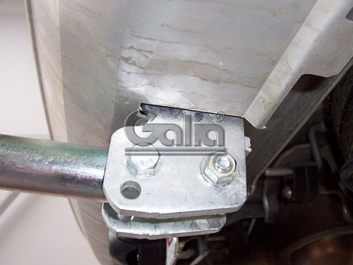 Фаркоп оцинкованный Galia O052A для Opel Zafira 2005-2012