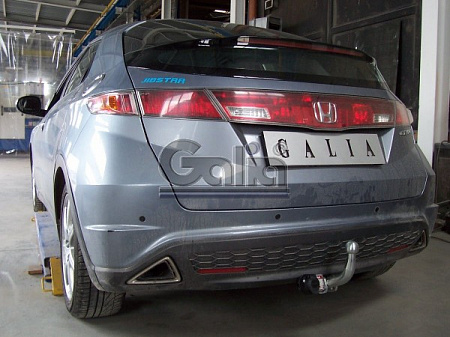 Фаркоп оцинкованный Galia H082A для Honda Civic хетчбек 5 дверей 2005-2012