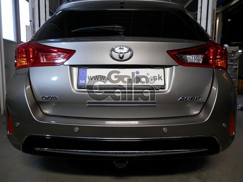 Фаркоп оцинкованный Galia T062A для Toyota Auris универсал 2013-
