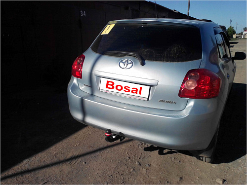 Фаркоп Bosal 3059-A Toyota Auris 2007-2013