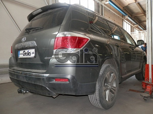 Фаркоп оцинкованный Galia T068C для Toyota Highlander 2010-2014