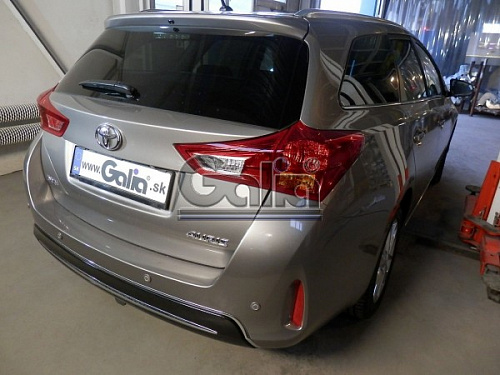 Фаркоп оцинкованный Galia T062A для Toyota Auris универсал 2013-