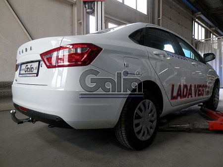 Фаркоп оцинкованный Galia L025A для Lada Vesta седан/универсал, в т.ч. SW Cross 2015-