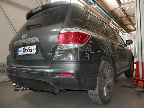 Фаркоп оцинкованный Galia T068A для Toyota Highlander 2010-2014