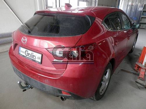 Фаркоп оцинкованный Galia M132A для Mazda 3 хетчбек 2014-