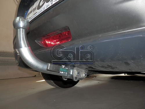 Фаркоп оцинкованный Galia C067A для Citroen DS5 2011-