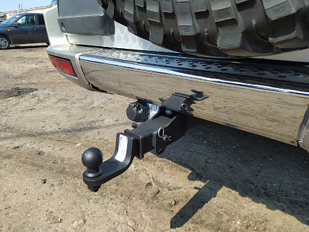 Фаркоп AvtoS MI 30 для Mitsubishi Pajero 3 / 4 2002-2007